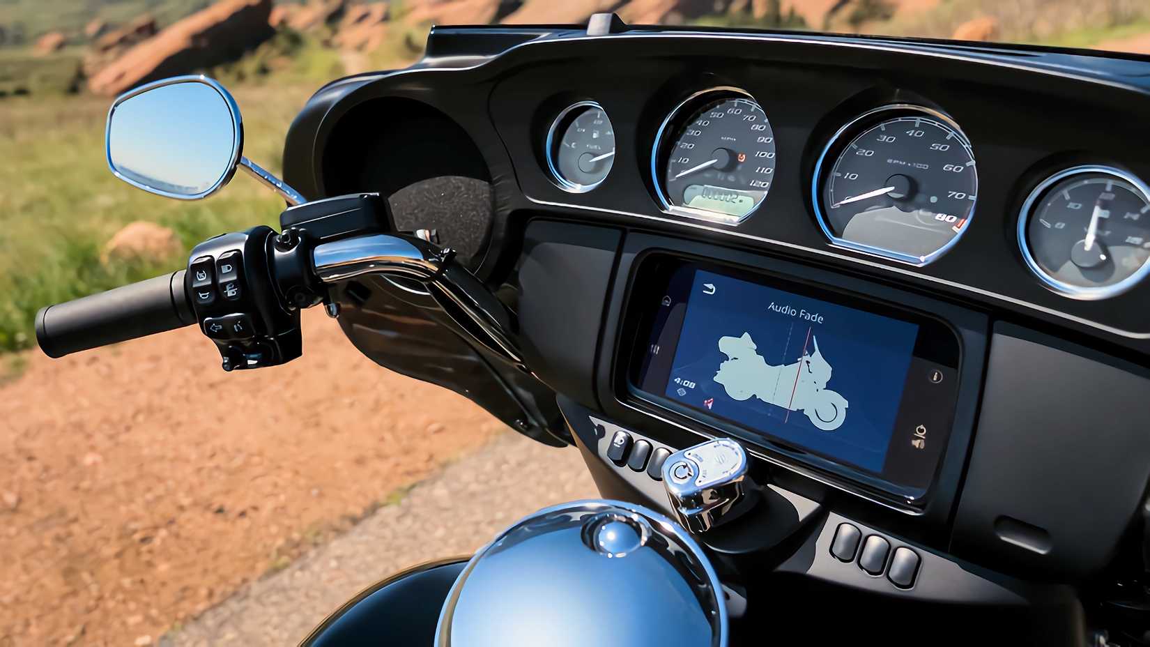 2019 Harley-Davidson TriGlide Ultra cockpit close-up detail