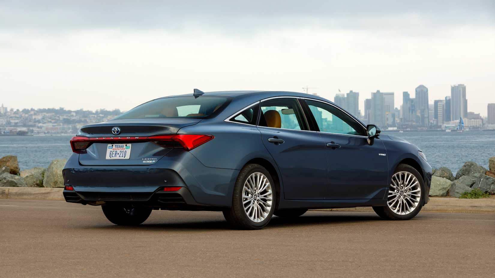 2020 Toyota Avalon Hybrid Exterior Rear And Side Profile