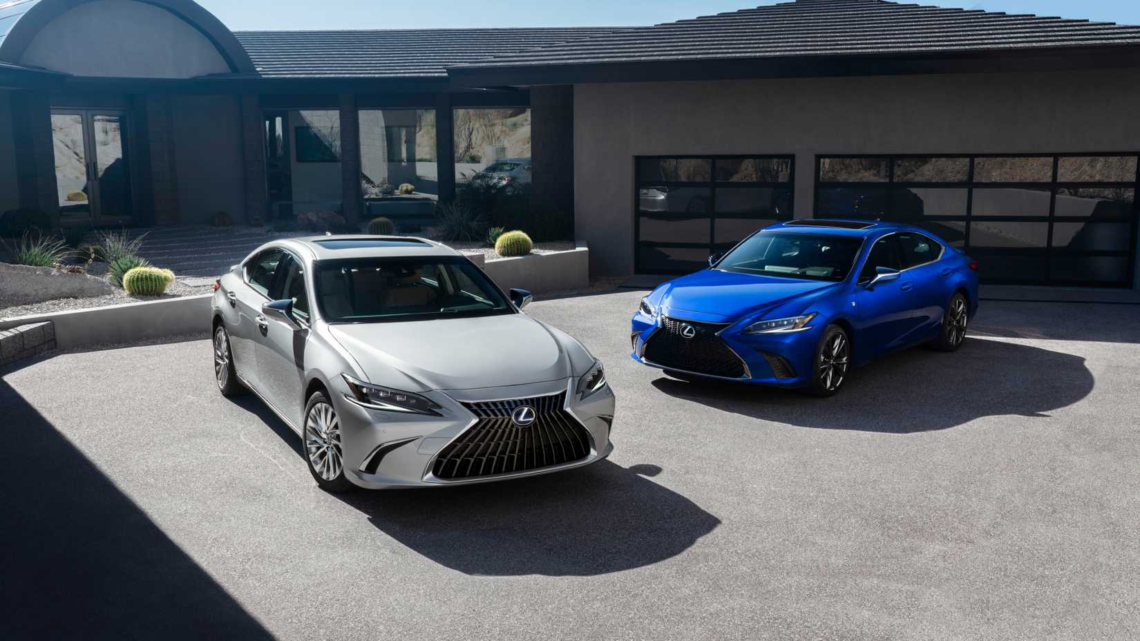 2022 Lexus ES 300h Exterior