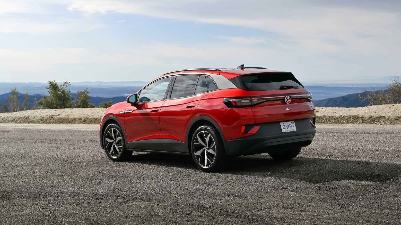 2024 Volkswagen ID.4 Rear Three-Quarter