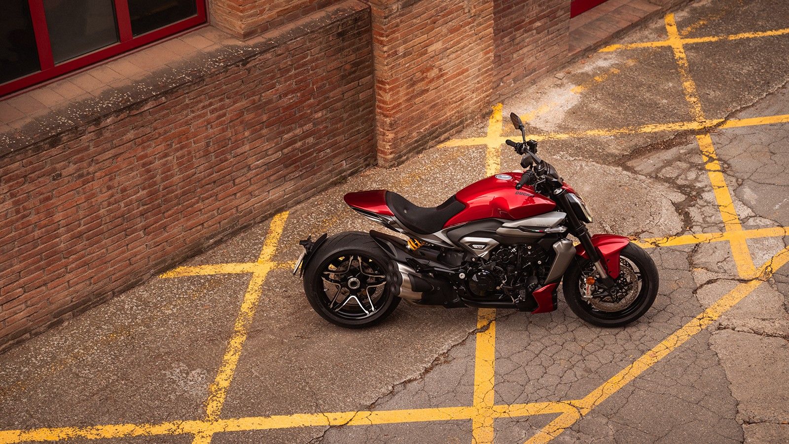 2025 Ducati XDiavel V4 Top View