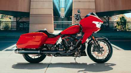 2025 Harley-Davidson CVO Road Glide ST static profile shot