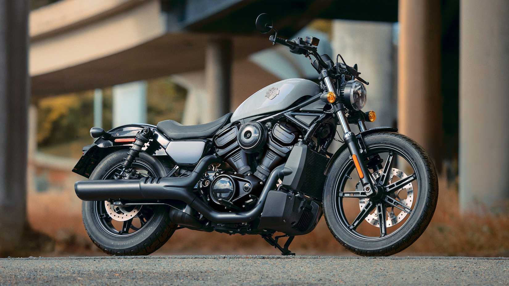 Foto de perfil estático da Harley-Dvaidson Nightster 2025