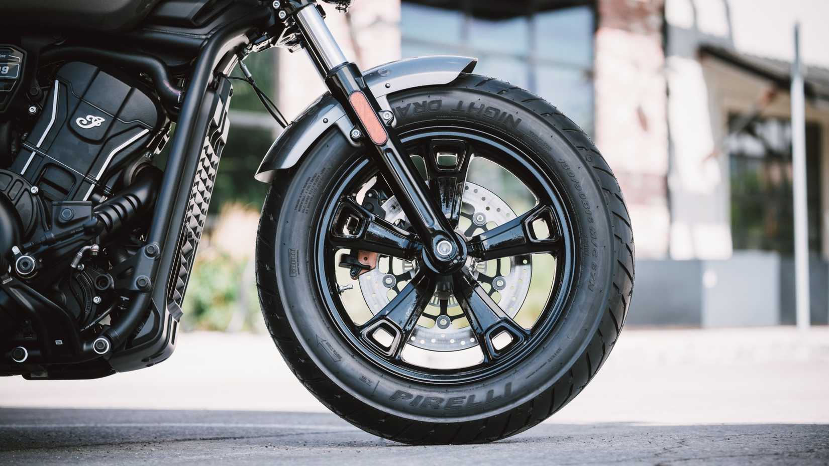 2025 Indian Scout Sixty Bobber recebe pneus Pirelli robustos