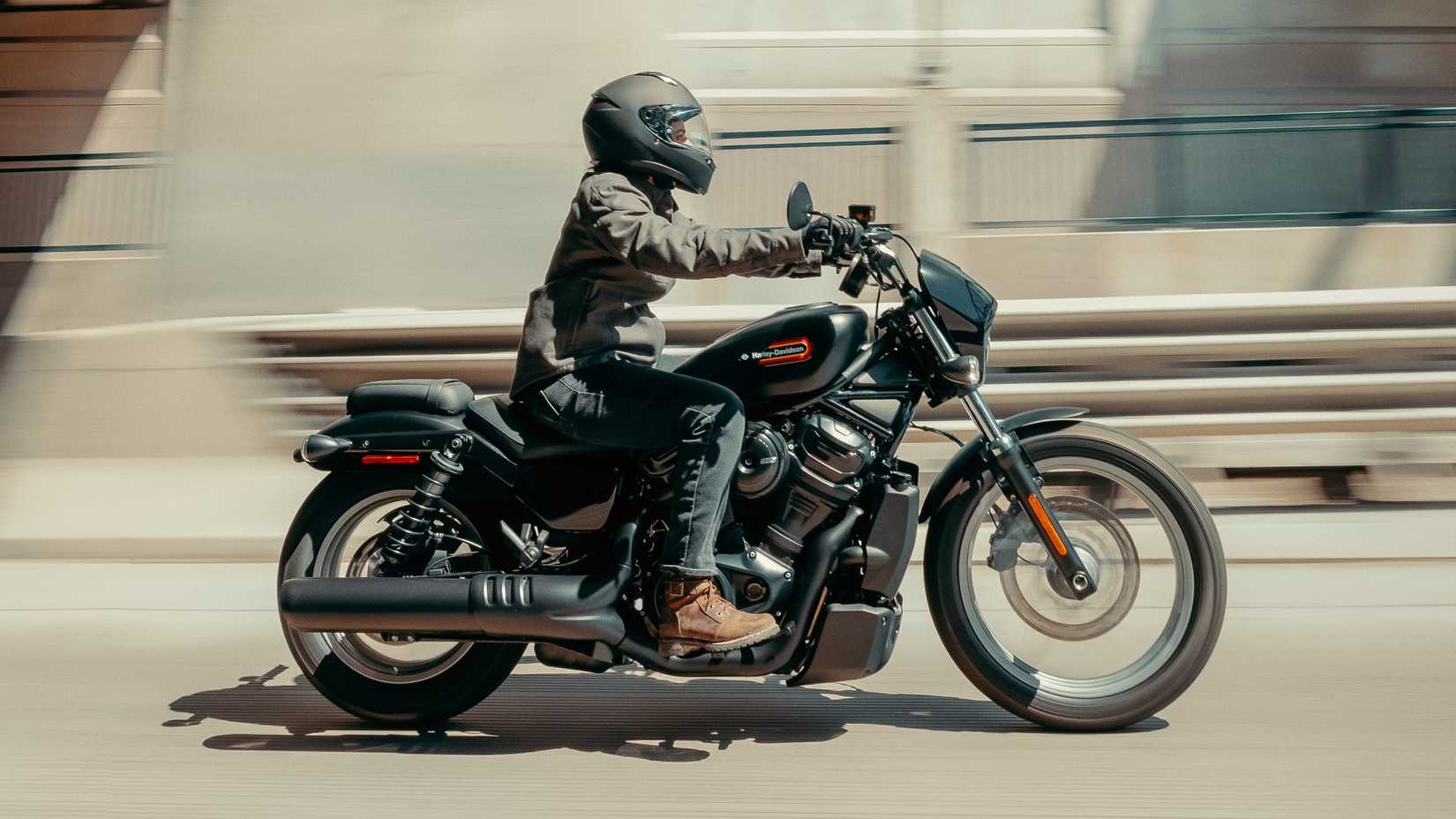 2025 Harley-Davidson Nightster Special rolling side profile view