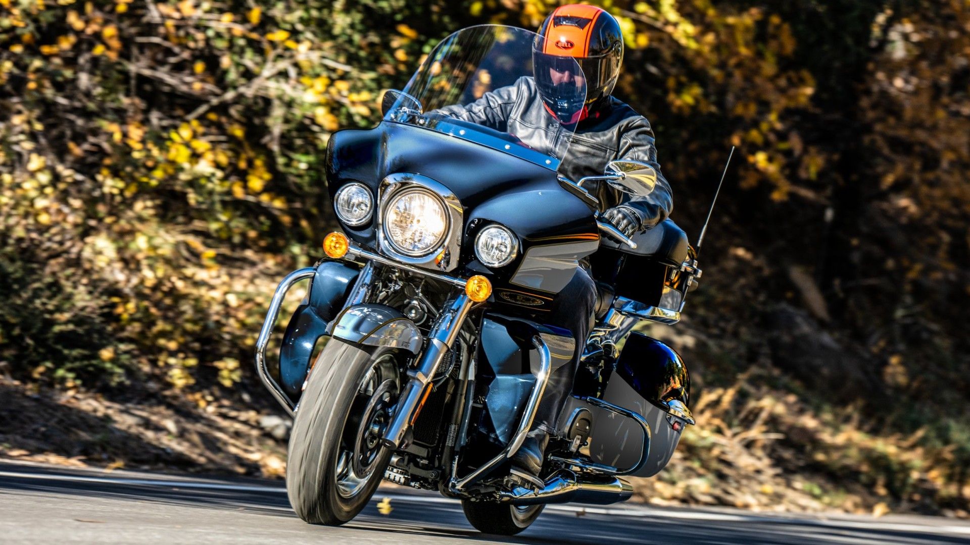 2025 Kawasaki Vulcan 1700 Voyager full dresser front fascia view