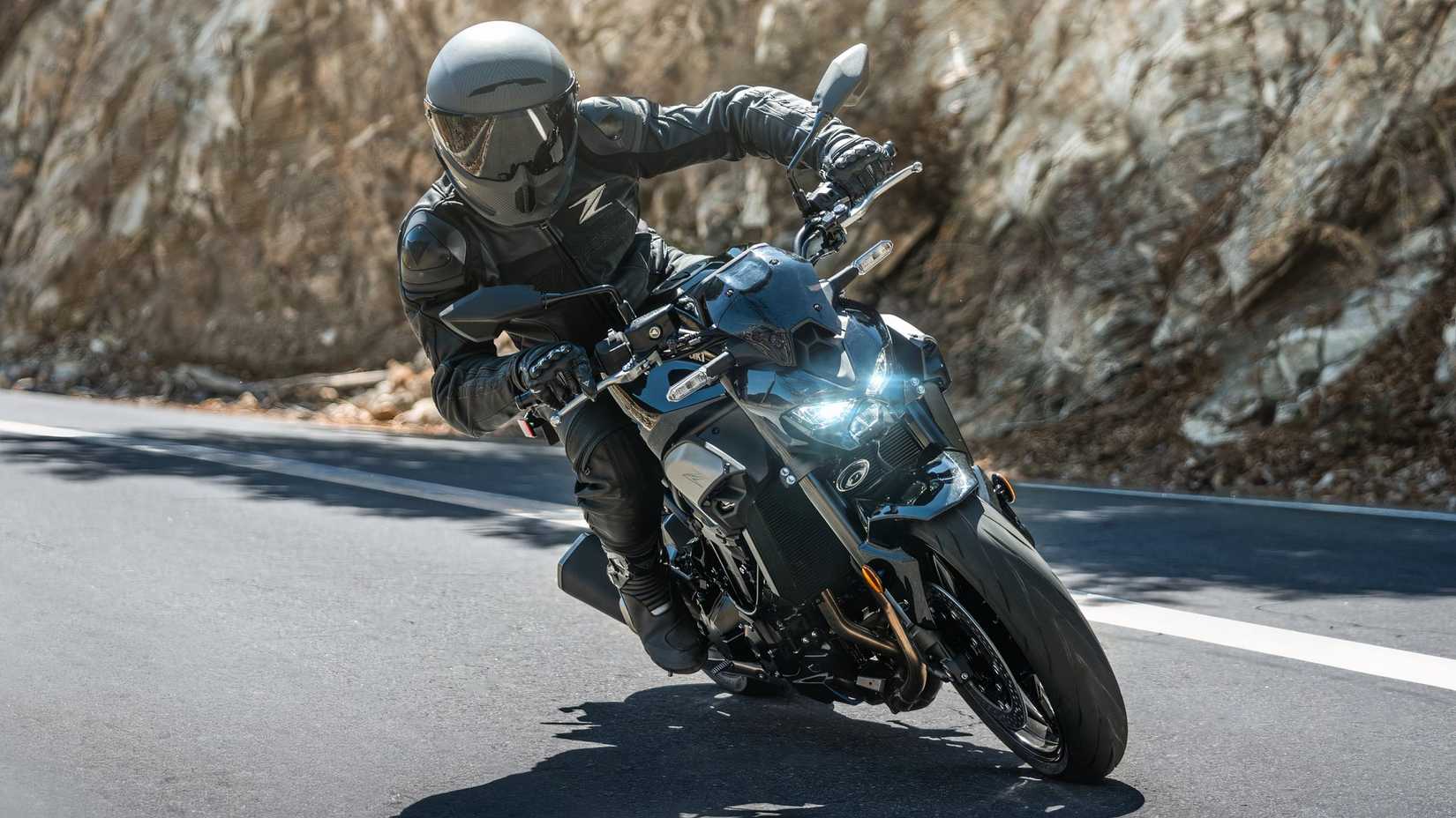 2025 Kawasaki Z900 is nimble for its size Cornering View