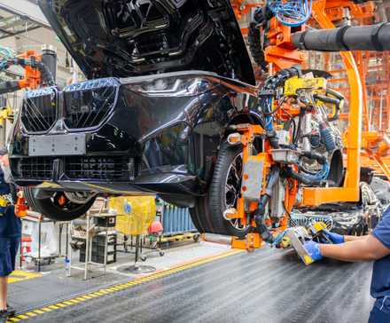 Linha de montagem da fábrica de BMW Spartanburg 04