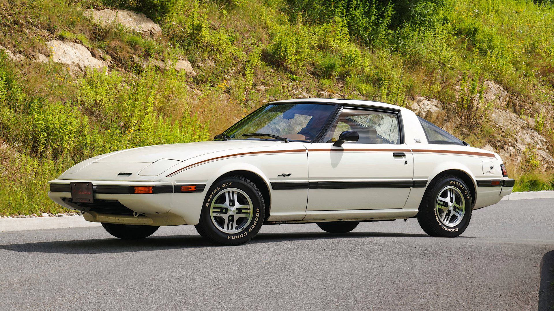 1982 Mazda RX-7 GSL in white parked