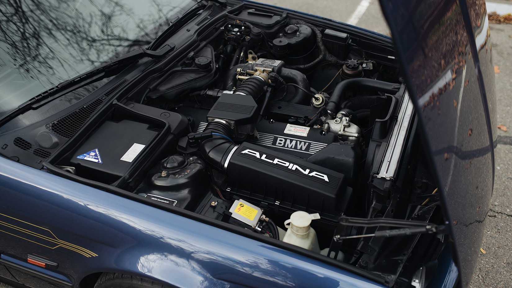 1989 Alpina B10 3.5 engine bay