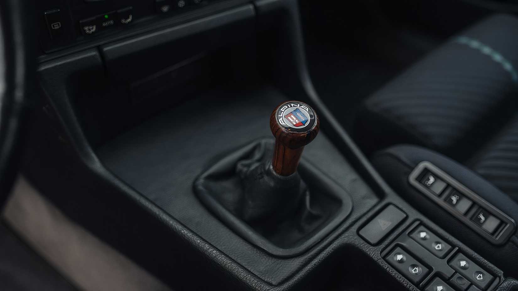 1989 Alpina B10 gear shift