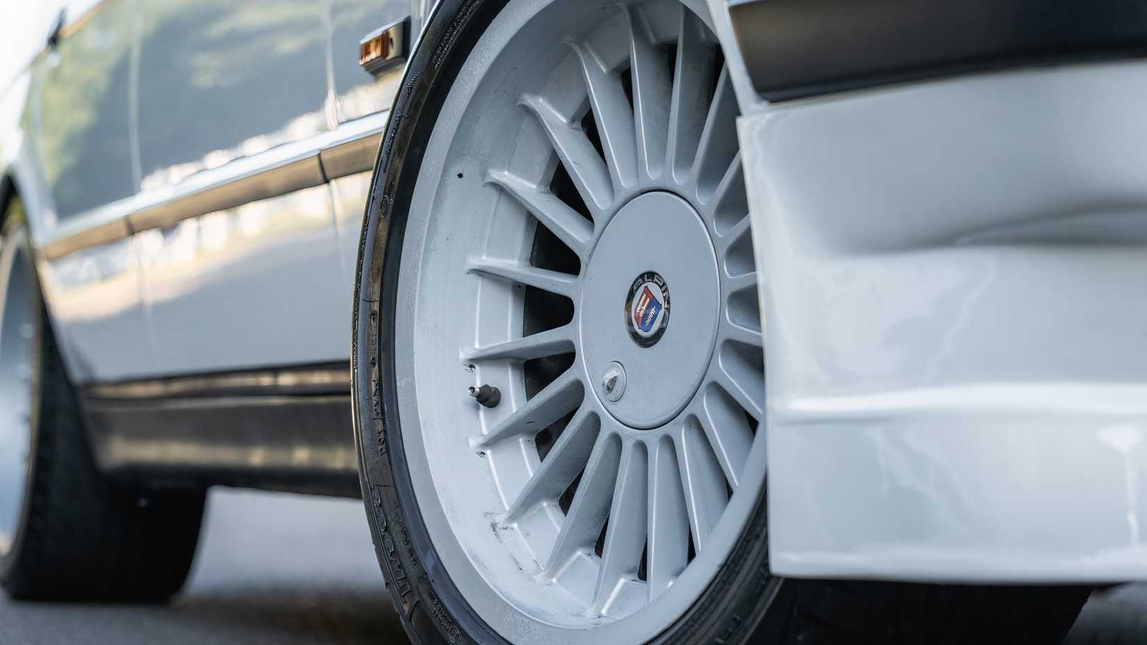 1989 Alpina B10 3.5 wheels and skirt