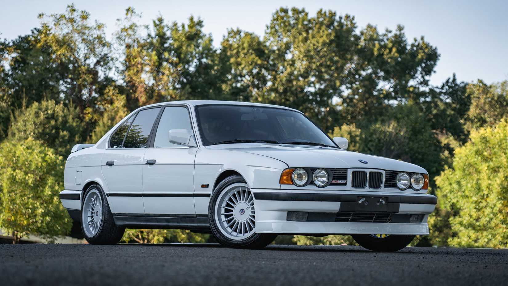 1989 Alpina B10 3.5 in white parked
