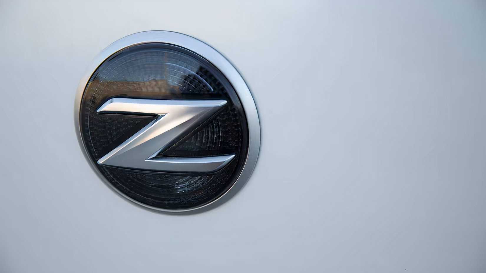 Nissan 370Z NISMO 2020 "Z" distintivo