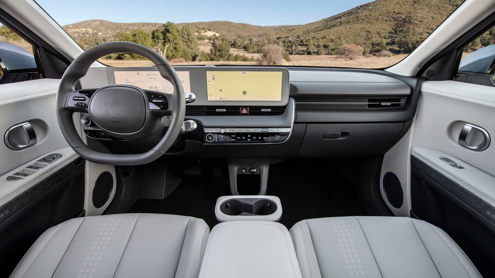 2022 Ioniq 5 cabine frontal interna