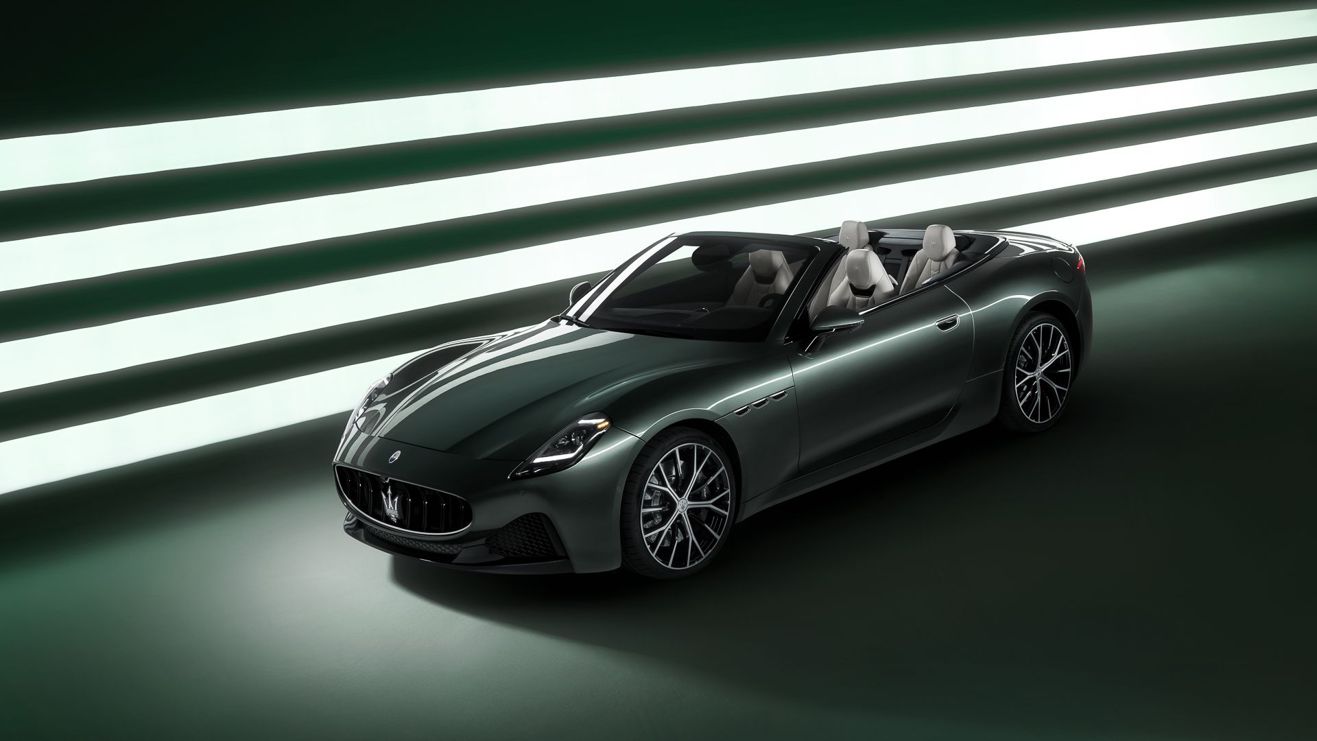 Maserati Introduces Entry Eevel, 483-Horsepower GranCabrio