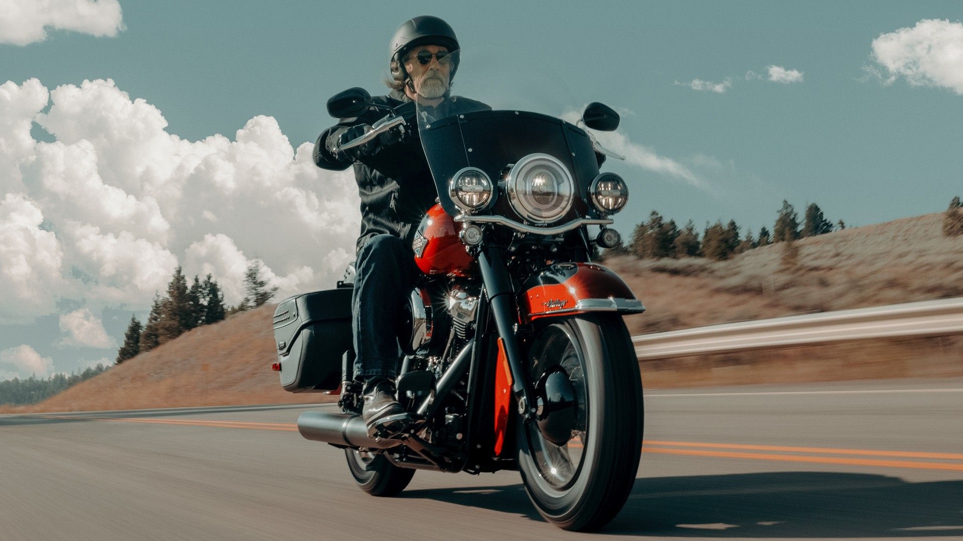 2025 Harley-Davidson Heritage Classic front third quarter accelerating view