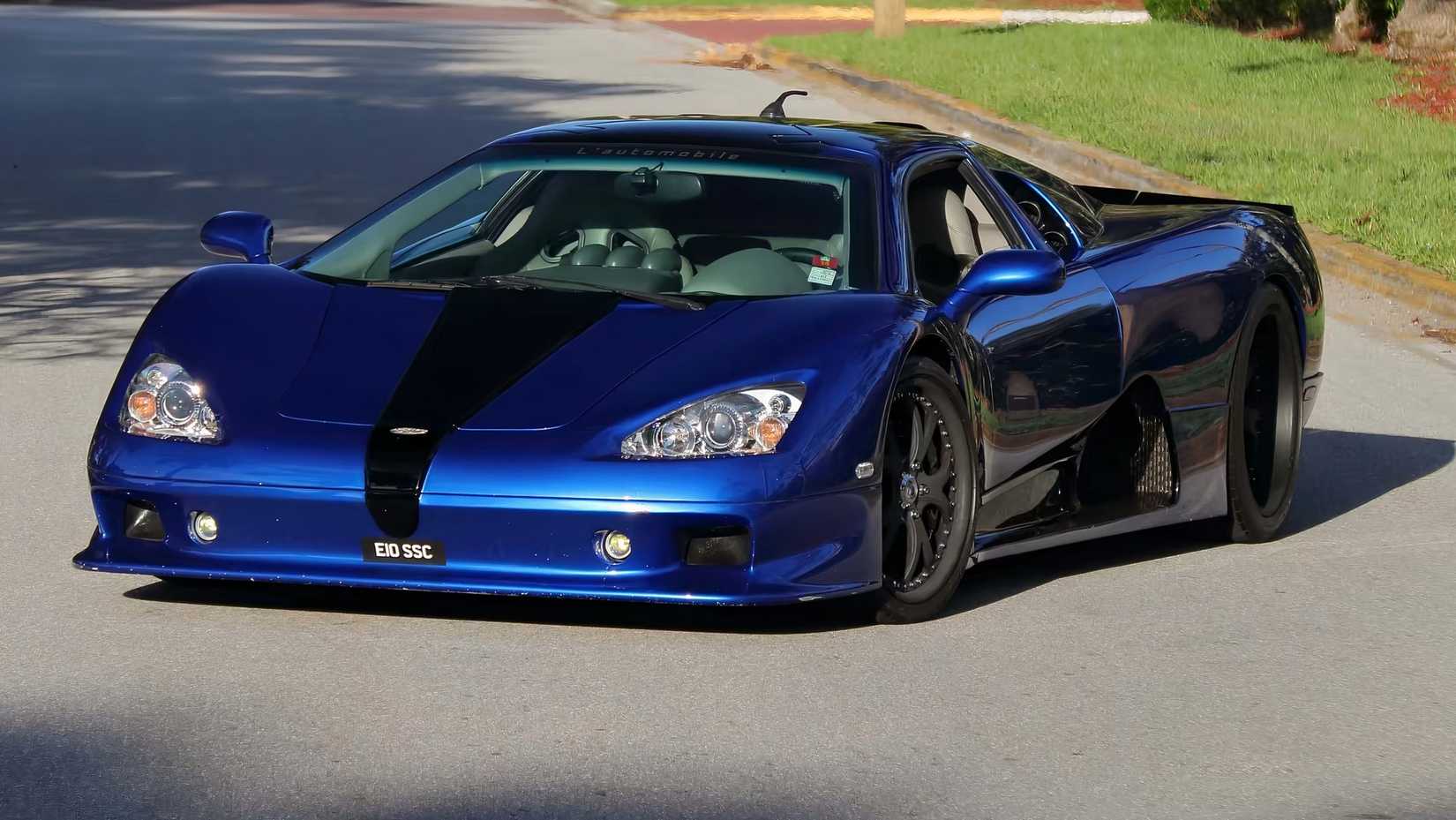 Front 3/4 shot of a 2007 SSC Ultimate Aero TT