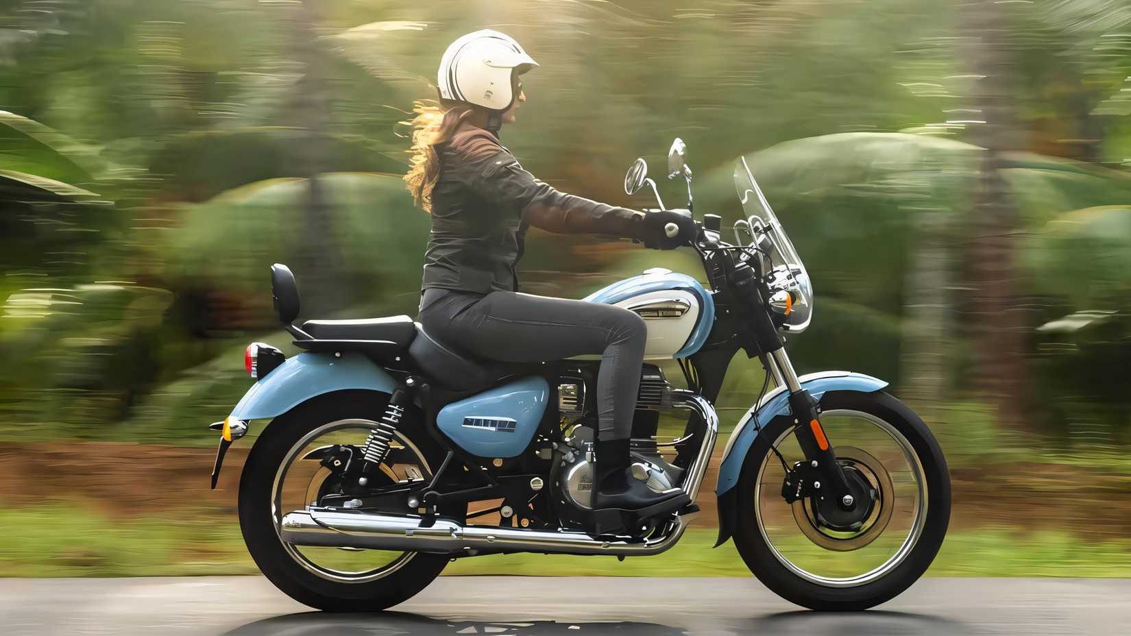 2025 Royal Enfield Meteor 350 accelerating side profile view