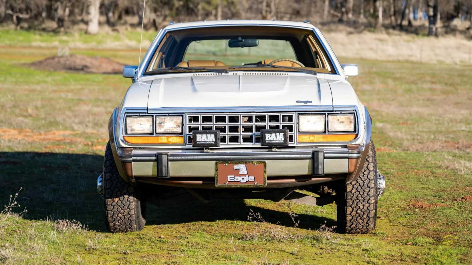 White 1986 AMC Eagle Wagon (2)