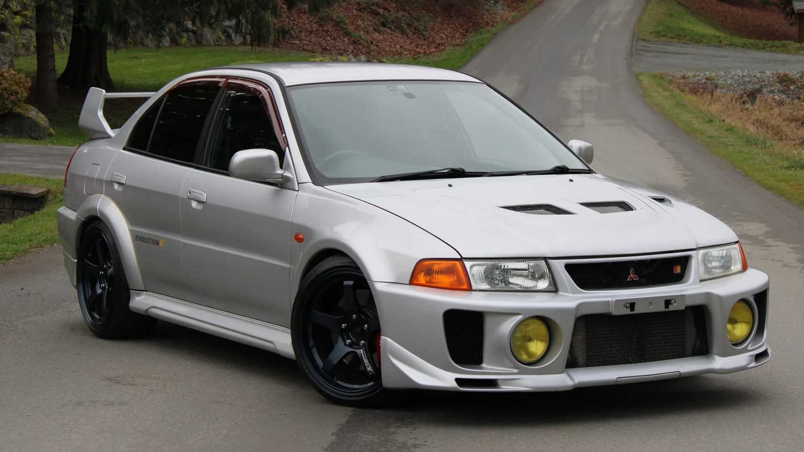 Silver 1998 Mitsubishi Lancer Evolution V GSR