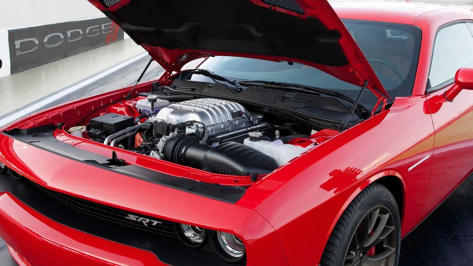 2015 Dodge Challenger SRT Hellcat, front 3/4 closeup engine bay open