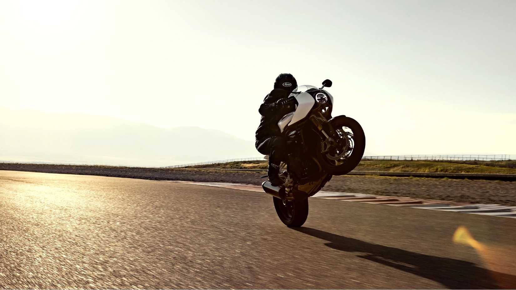 2022 Triumph Speed Triple 1200 RR Wheelie