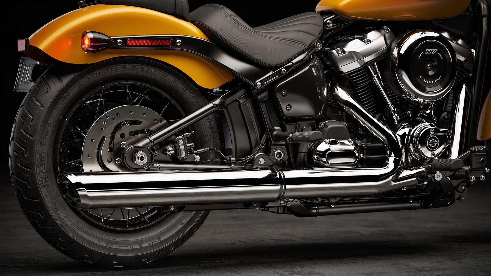 Studio shot of exhaust mufflers of a 2025 Street Bob