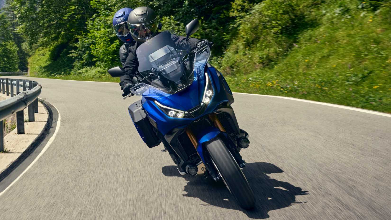 2025 Honda NT1100 nos desfiladeiros