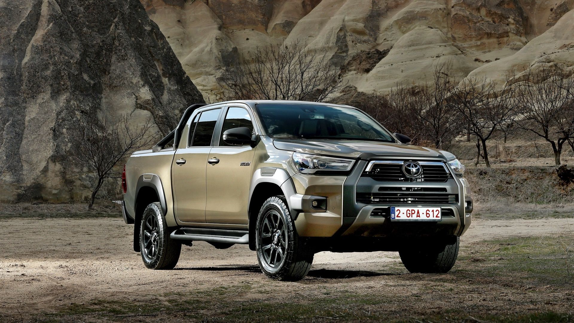 2025-toyota-hilux-hybrid-48v-