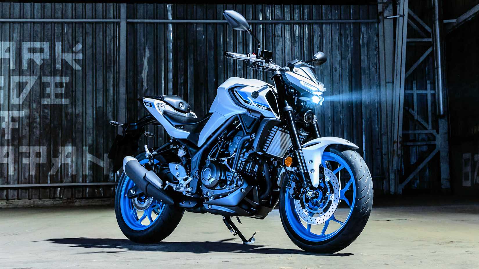 2025 Yamaha MT-03 static front quarter shot