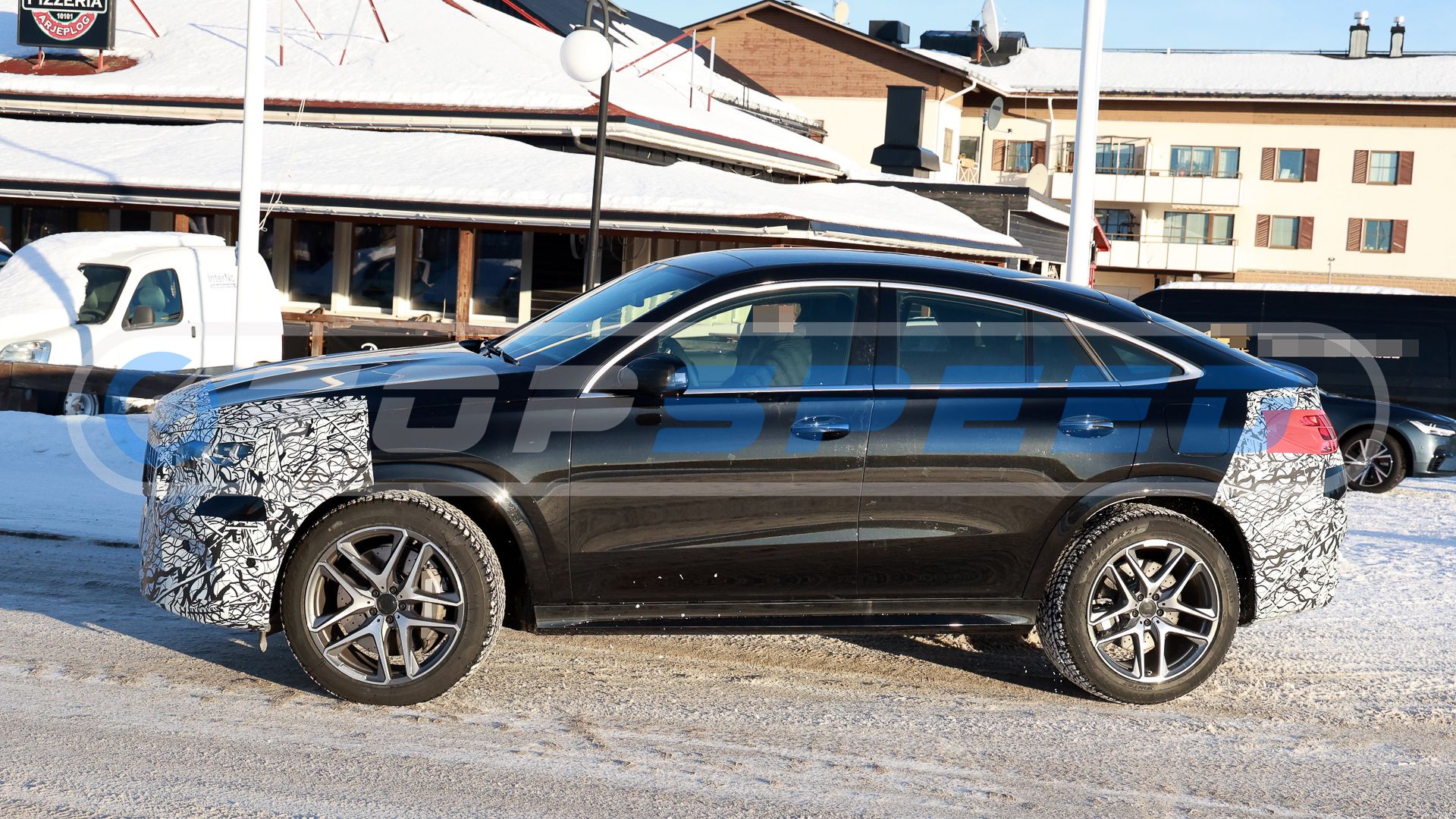 2026 Mercedes-AMG GLE 53 Coupe-SUV Spied With A Sharper Design