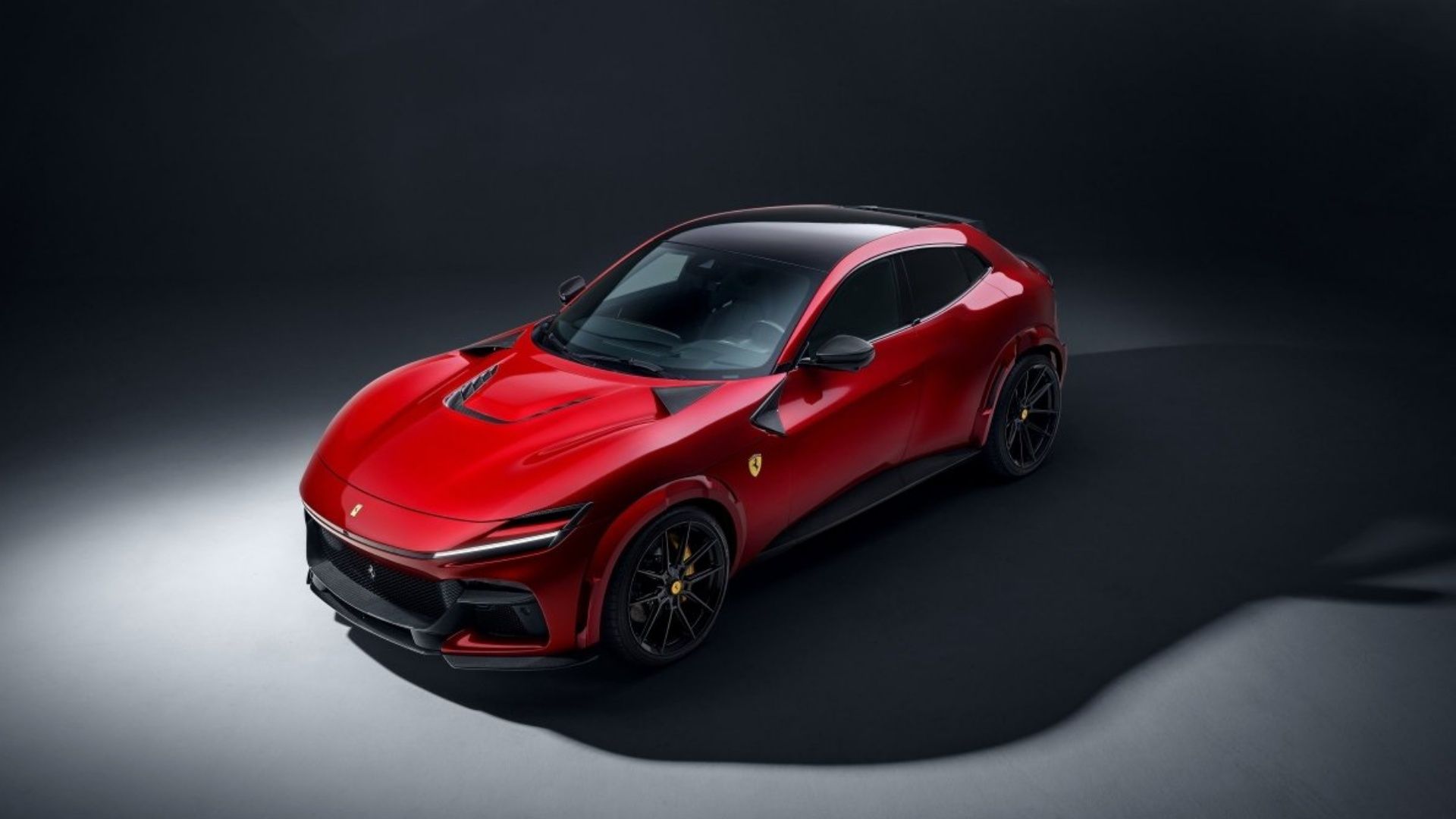 Ferrari Purosangue By Novitec Acima do Ângulo Frontal