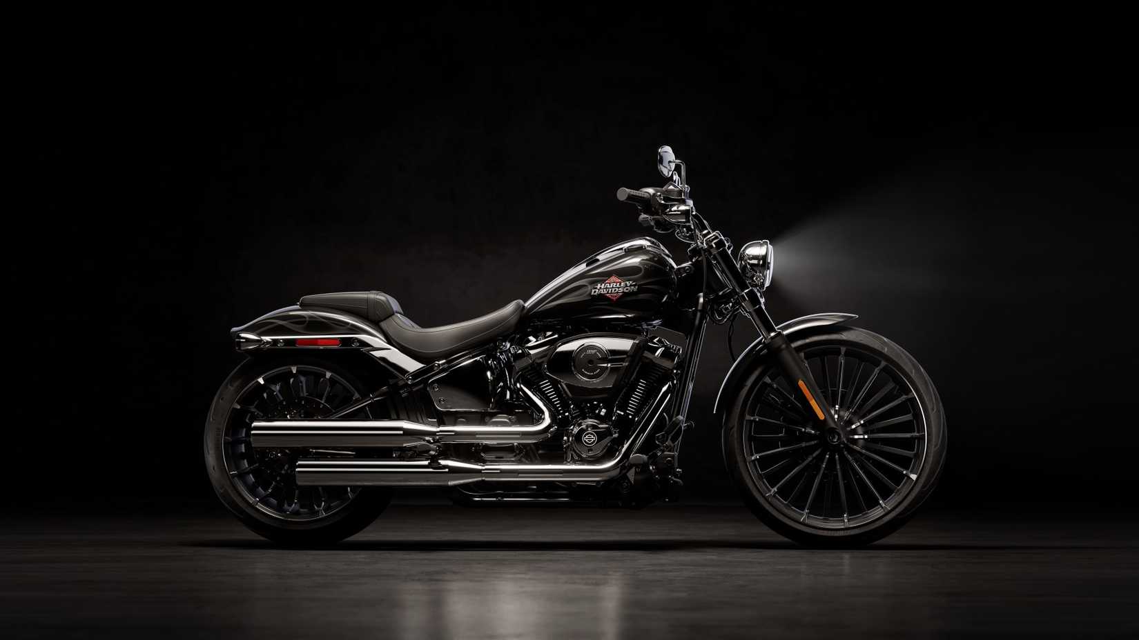 2025 Harley-Davidson Breakout detail stanced side profile 