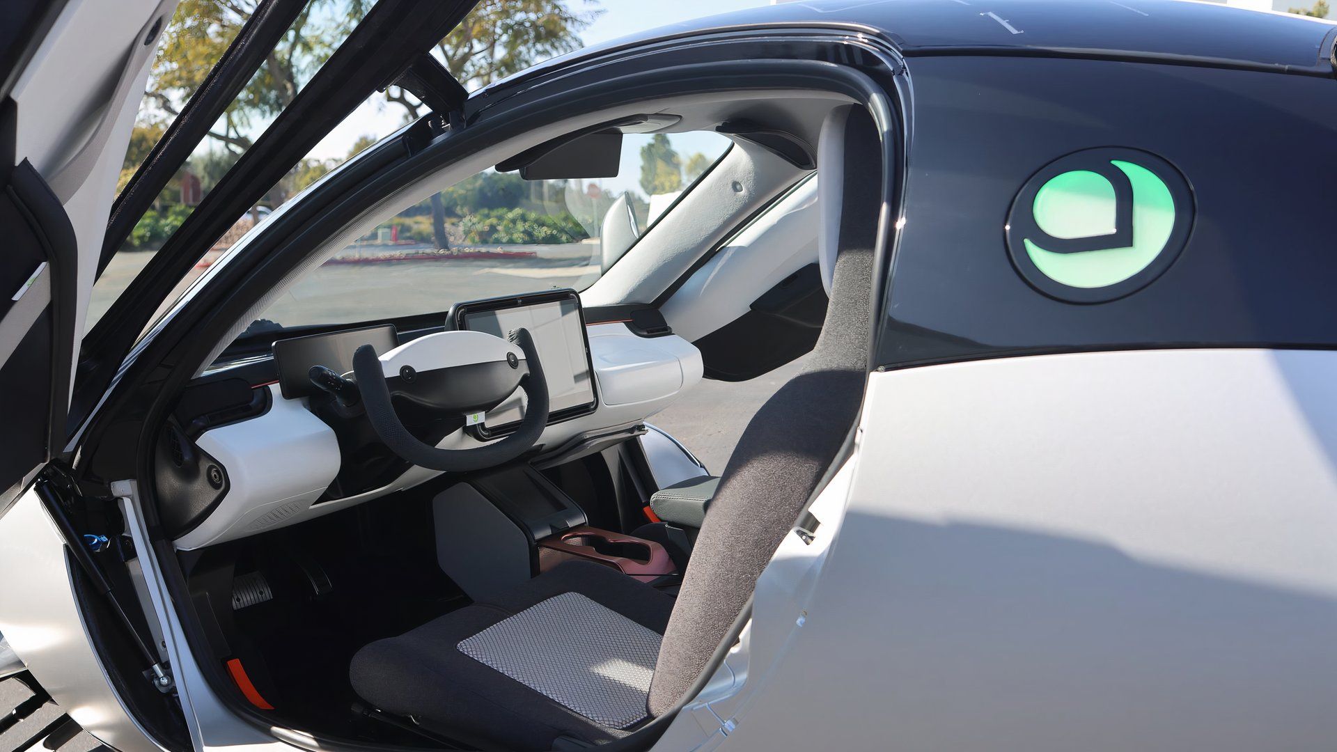 Solar-Powered Aptera On Track To Be “Most Efficient Production Vehicle ...