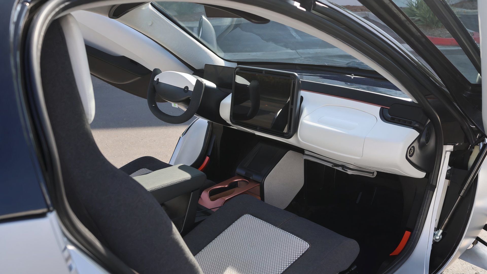 Solar-Powered Aptera On Track To Be “Most Efficient Production Vehicle ...