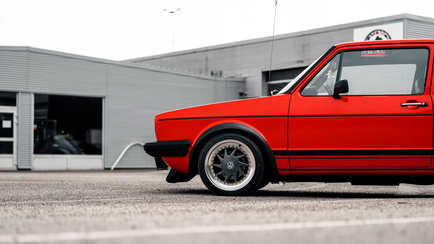 Dodge Omni GLH-S. Volkswagen Golf GTI-22
