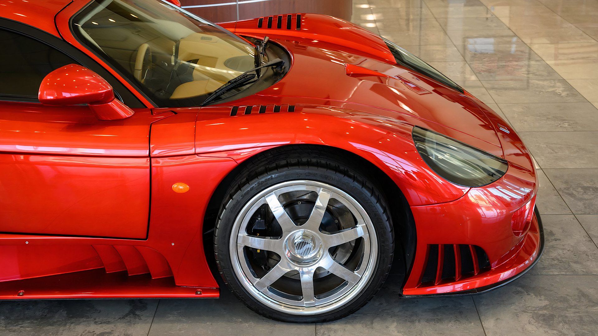2003 Saleen S7 in red front end 