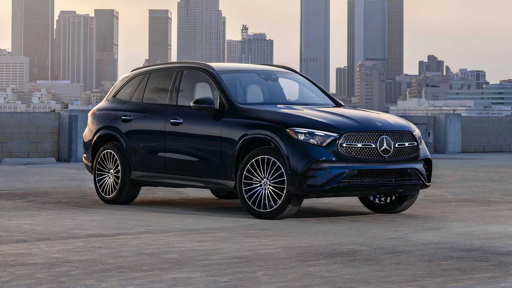 2025 Mercedes-Benz GLC300 in black parked in parking lot