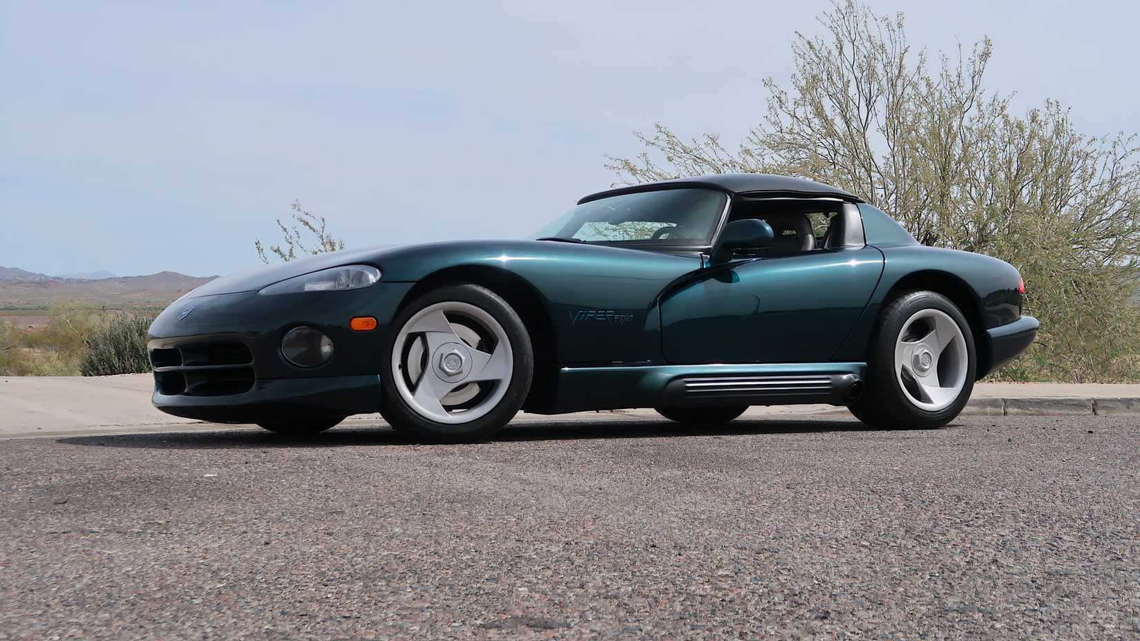 1994 Dodge Viper SR 1 in green parked 
