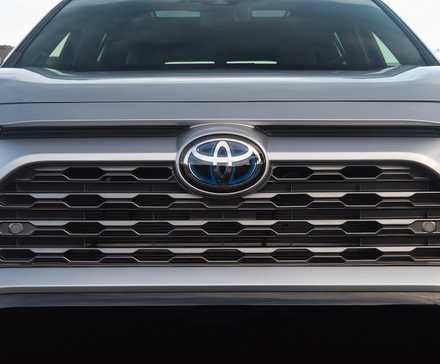 Grade híbrida Toyota RAV4 XSE 2020