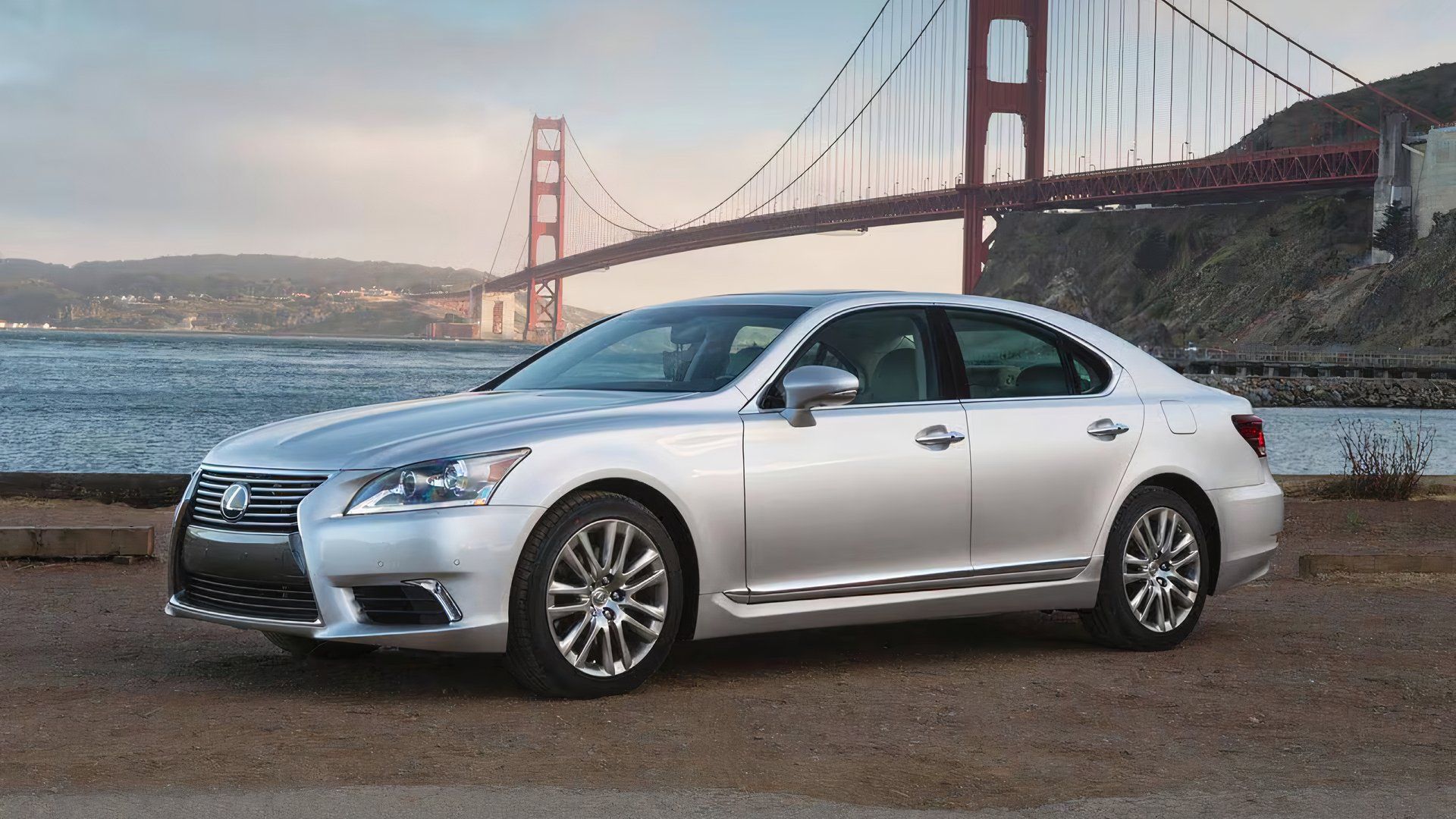 The Best V8-Powered Luxury Cars Under $25,000
