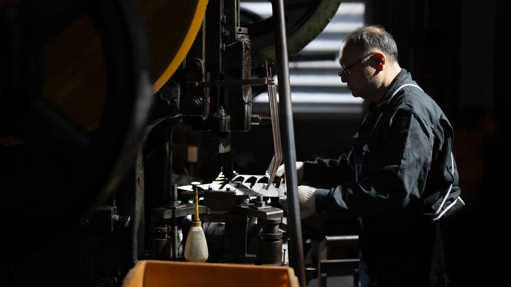 Lado do processo de produção da faca de sushi da precisão de Nissan Z NISMO