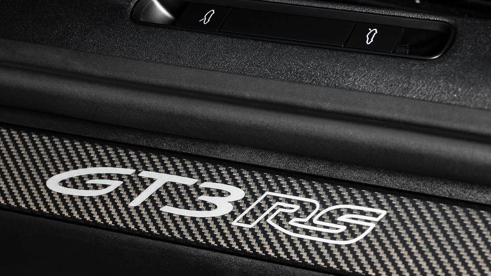 Porsche 911 GT3 RS-3-1