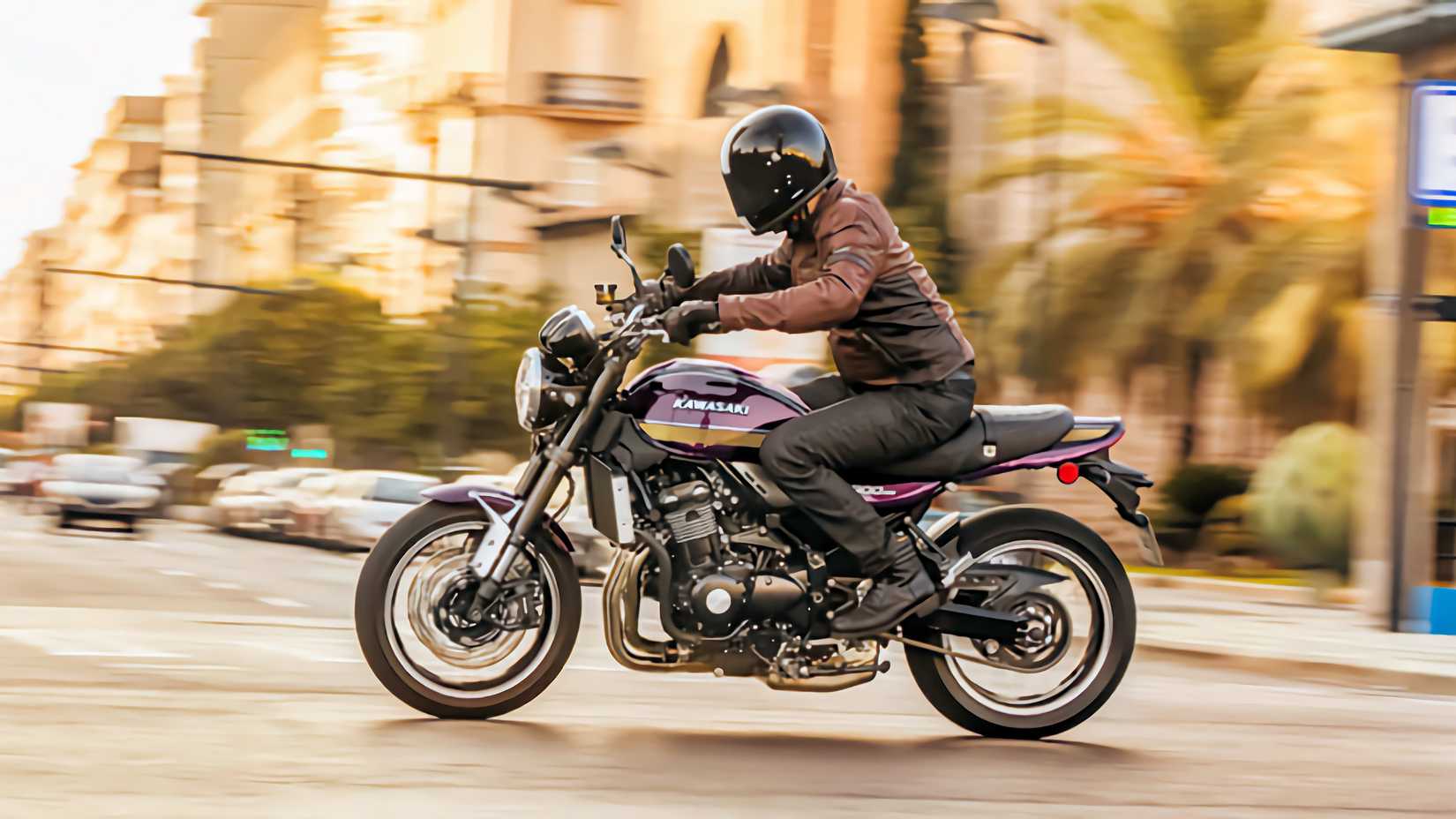 Riding on the 2025 Kawasaki Z900RS