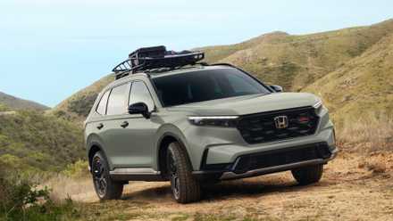 2026 Honda CR-V TrailSport Hybrid Front Angle