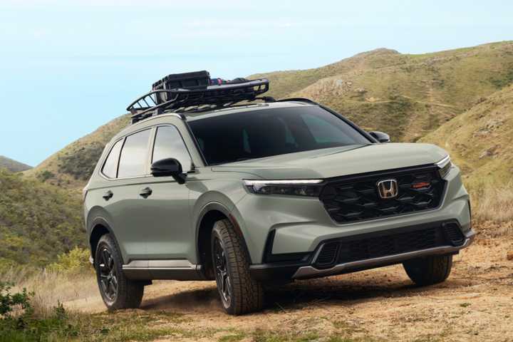 2026 Honda CR-V TrailSport Hybrid Front Angle