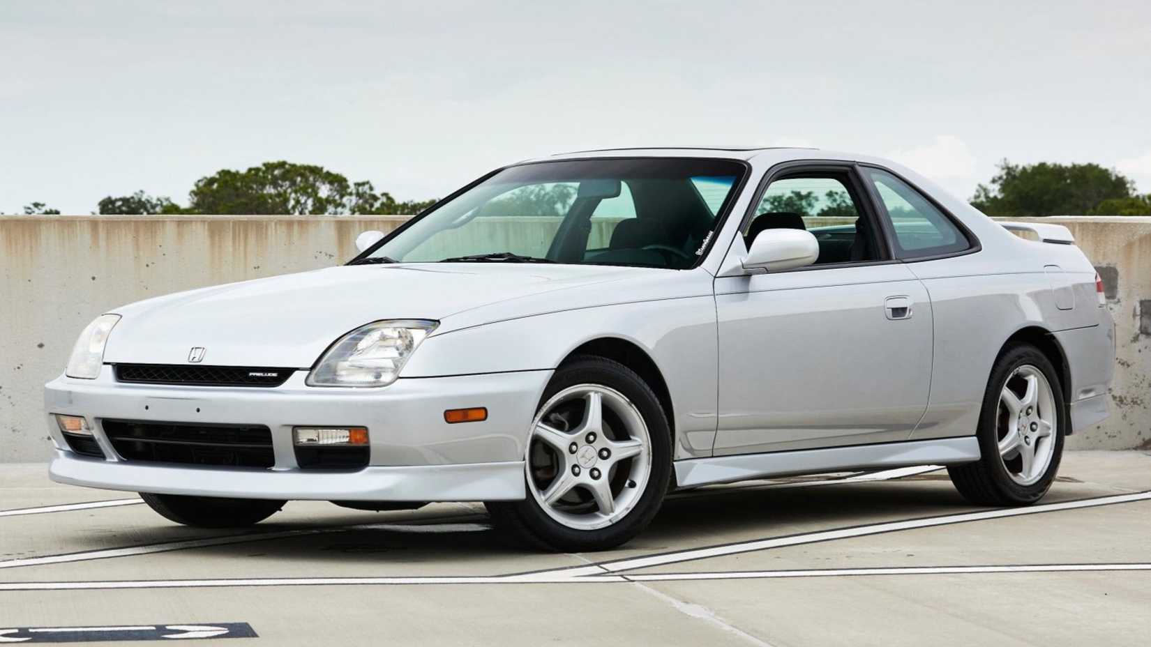 2001 Honda Prelude Exterior Parked