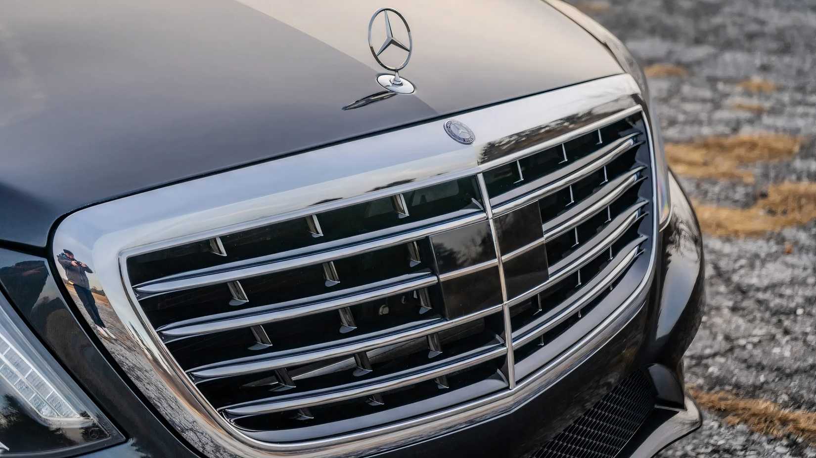 2014 mercedes-benz s550 sedan close-up da grade dianteira