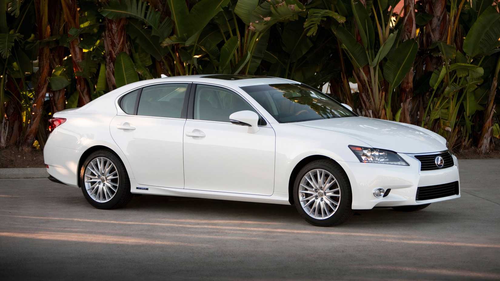 2014_Lexus_GS_450h_012